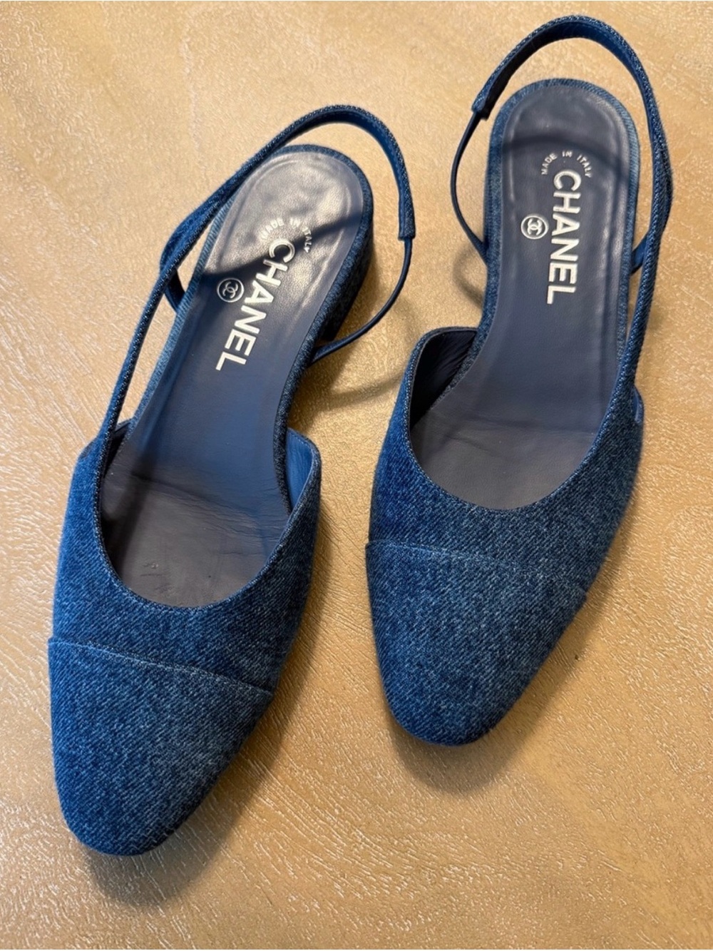 💙💙 CHANEL Denim Cap Toe CC Slingback Flats 2026 💙💙 - Picture 11 of 13
